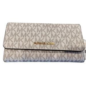 NWT Michael Kors Gray Monogram Clutch